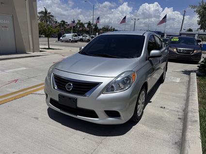 2013 Nissan Versa Miami FL