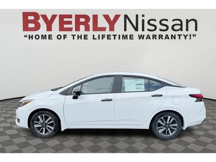 2025 Nissan Versa Louisville KY