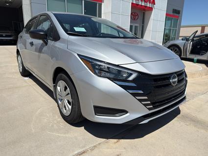 2025 Nissan Versa Garden City KS