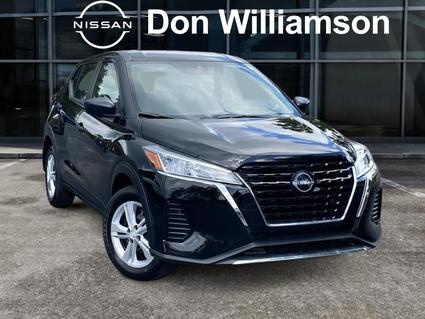 2025 Nissan Kicks Play Jacksonville NC