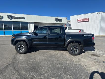 2021 Toyota Tacoma Anaconda MT