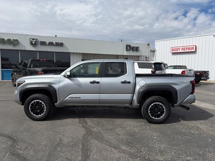 2024 Toyota Tacoma Anaconda MT