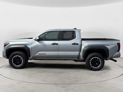 2024 Toyota Tacoma Anaconda MT