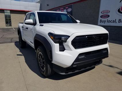 2025 Toyota Tacoma Hybrid Topeka KS