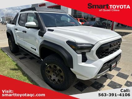 2025 Toyota Tacoma Hybrid Davenport IA