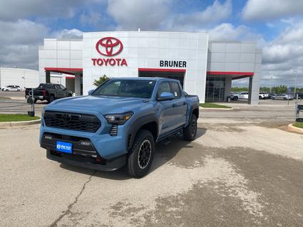 2026 Toyota Tacoma Hybrid Early TX