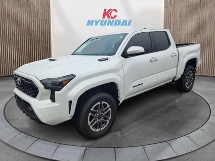 2024 Toyota Tacoma Hybrid Merriam KS