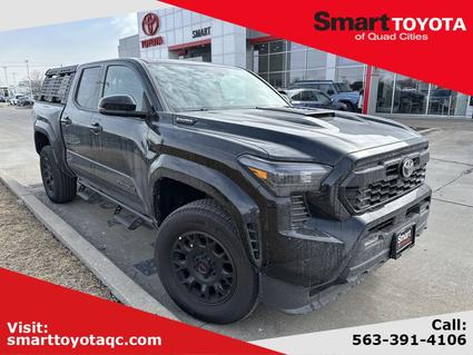 2025 Toyota Tacoma Hybrid Davenport IA