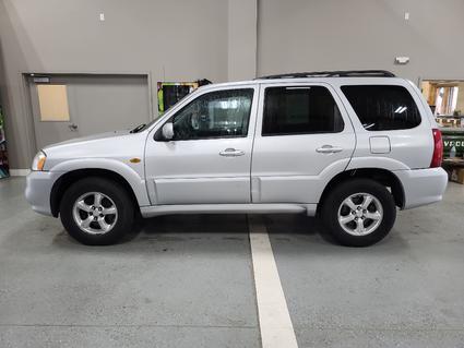 2005 Mazda Tribute Manchester IA