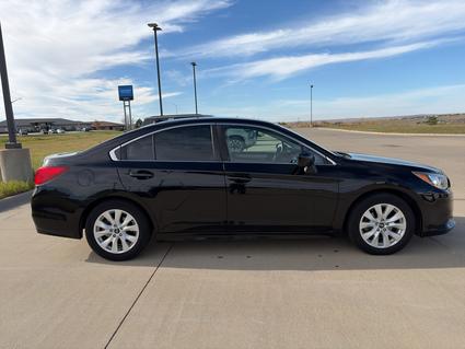 2017 Subaru Legacy Pierre SD