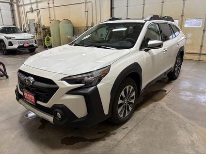 2025 Subaru Outback Dickinson ND