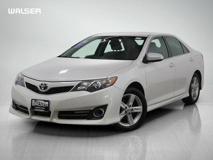2014 Toyota Camry Burnsville MN