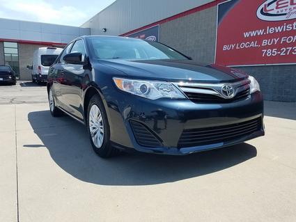 2014 Toyota Camry Topeka KS