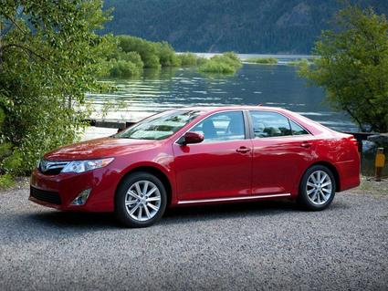 2014 Toyota Camry Topeka KS