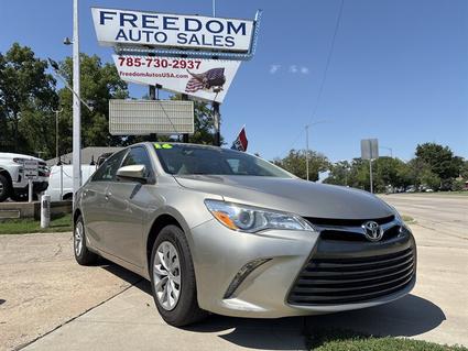 2016 Toyota Camry Topeka KS