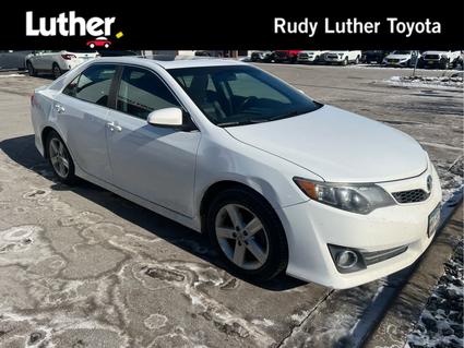 2013 Toyota Camry Minneapolis MN