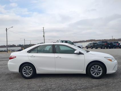2016 Toyota Camry Winder GA