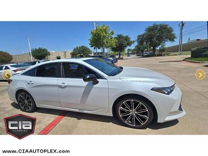 2019 Toyota Avalon Madison MS