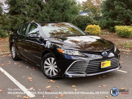 2023 Toyota Camry Hybrid Vero Beach FL