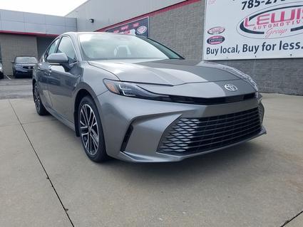 2025 Toyota Camry Hybrid Topeka KS