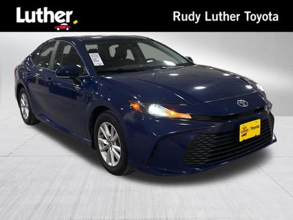 2025 Toyota Camry Hybrid Minneapolis MN