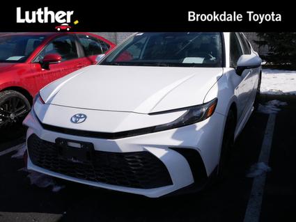 2025 Toyota Camry Hybrid Minneapolis MN