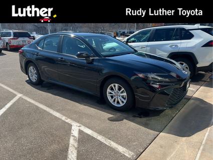 2025 Toyota Camry Hybrid Minneapolis MN