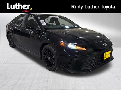 2025 Toyota Camry Hybrid Minneapolis MN