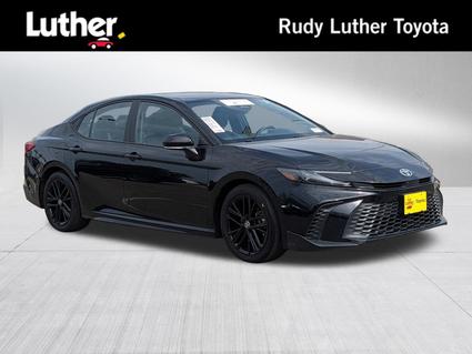 2025 Toyota Camry Hybrid Minneapolis MN