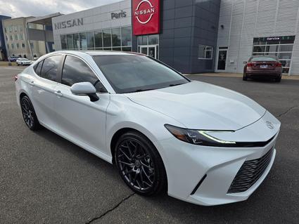 2025 Toyota Camry Hybrid Paris TN