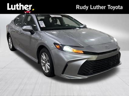 2025 Toyota Camry Hybrid Minneapolis MN