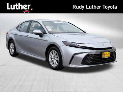 2025 Toyota Camry Hybrid Minneapolis MN
