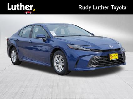 2025 Toyota Camry Hybrid Minneapolis MN