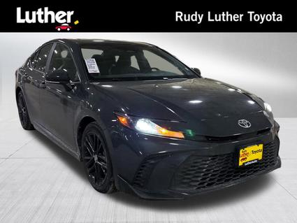 2025 Toyota Camry Hybrid Minneapolis MN