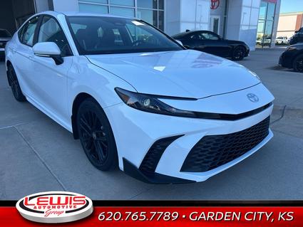 2025 Toyota Camry Hybrid Garden City KS