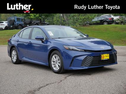 2025 Toyota Camry Hybrid Minneapolis MN