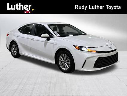2025 Toyota Camry Hybrid Minneapolis MN