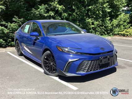 2025 Toyota Camry Hybrid Vero Beach FL
