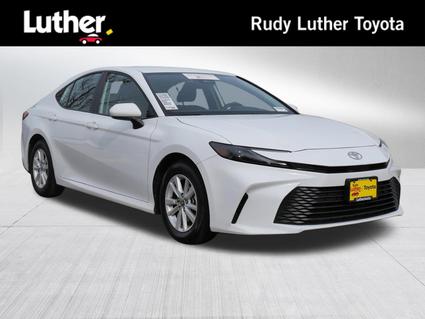 2025 Toyota Camry Hybrid Minneapolis MN