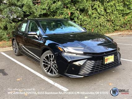 2026 Toyota Camry Hybrid Vero Beach FL