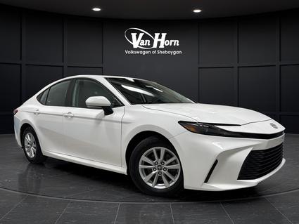 2025 Toyota Camry Hybrid Sheboygan WI