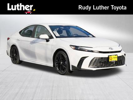 2025 Toyota Camry Hybrid Minneapolis MN