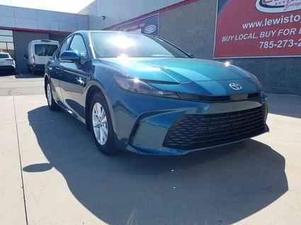 2025 Toyota Camry Hybrid Topeka KS