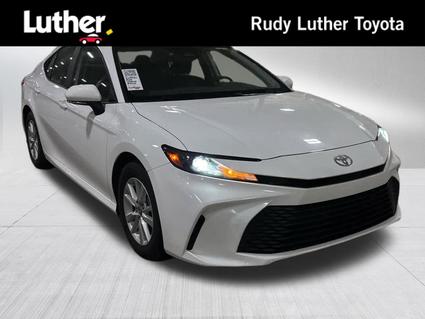 2025 Toyota Camry Hybrid Minneapolis MN