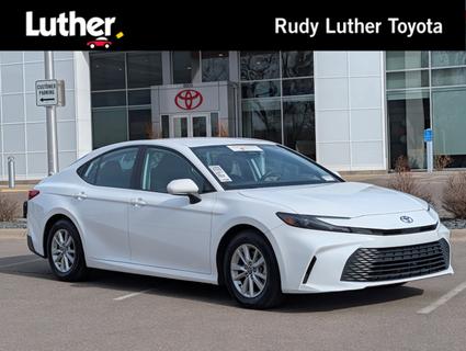 2025 Toyota Camry Hybrid Minneapolis MN