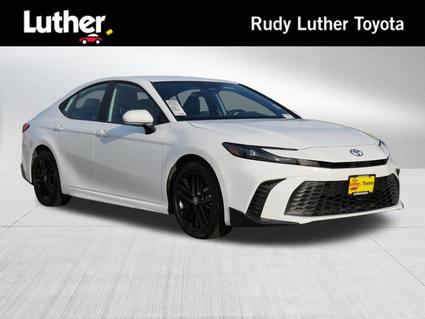 2025 Toyota Camry Hybrid Minneapolis MN