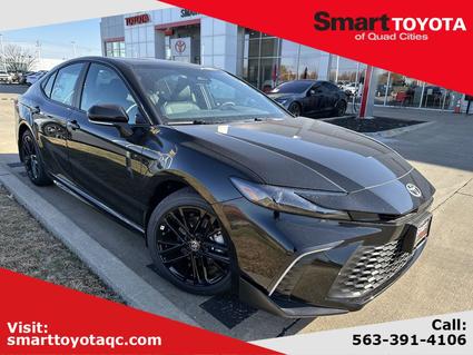 2026 Toyota Camry Hybrid Davenport IA