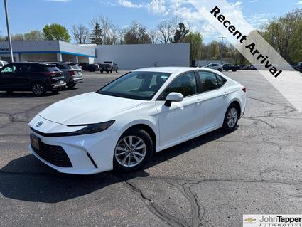 2025 Toyota Camry Hybrid Paw Paw MI