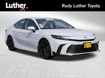 2025 Toyota Camry Hybrid Minneapolis MN