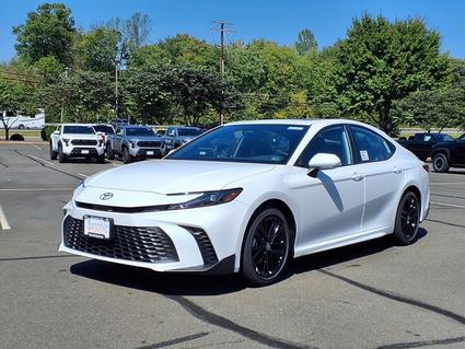 2026 Toyota Camry Hybrid Warrenton VA